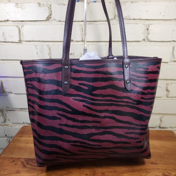 Euc Coach Reversible Burgandy & Tiger Print Tote Bag Purse - Picture 4 of 16